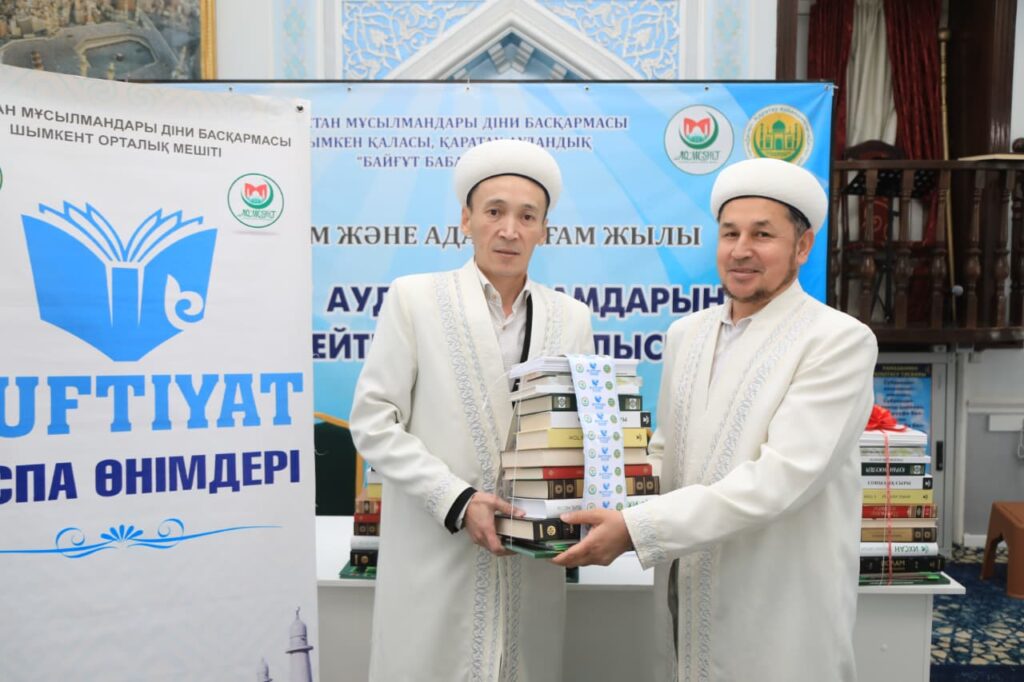 ҚАРАТАУ АУДАН МЕШІТТЕРІНЕ ҚМДБ БАСПА ӨНІМДЕРІ ТАБЫСТАЛДЫ