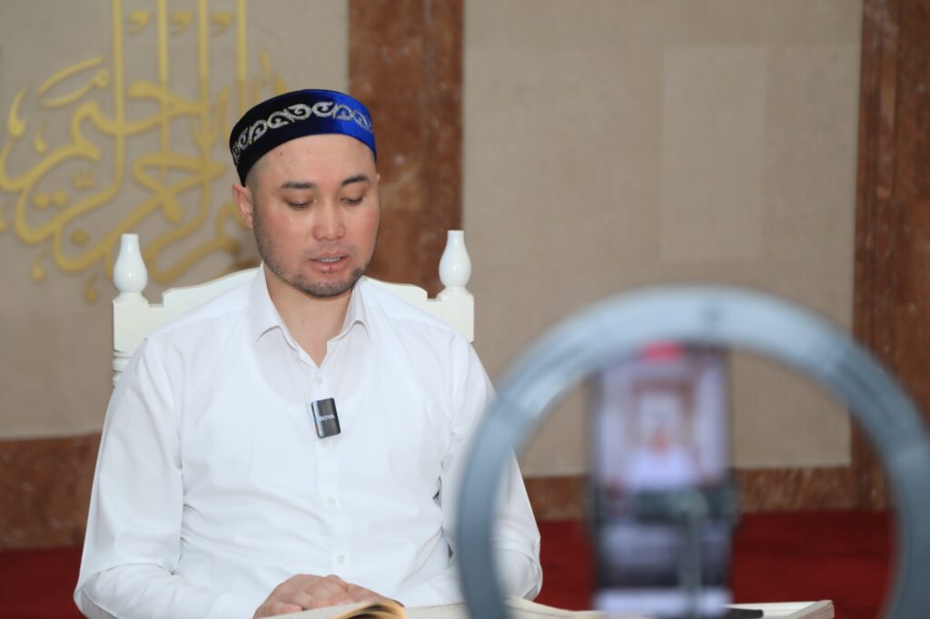 ШЫМКЕНТТЕ ОНЛАЙН ҚҰРАН ХАТЫМ ОҚУ БАСТАЛДЫ