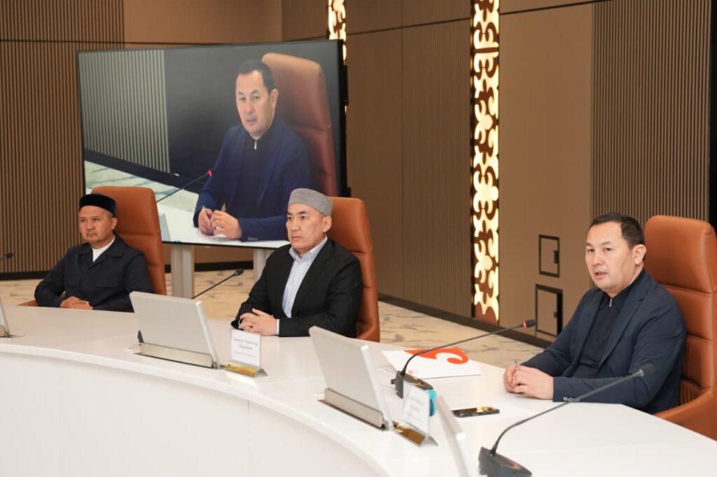 ОРАЗАДА МЕШІТ ИМАМДАРЫМЕН КЕЗДЕСУ ӨТТІ