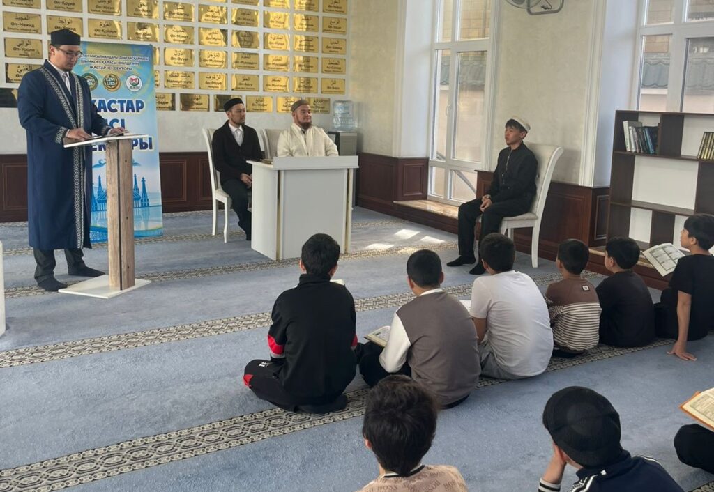 ЖАСТАР ІСІ СЕКТОРЫ ҚҰРАН ЖАРЫСЫН ҰЙЫМДАСТЫРДЫ